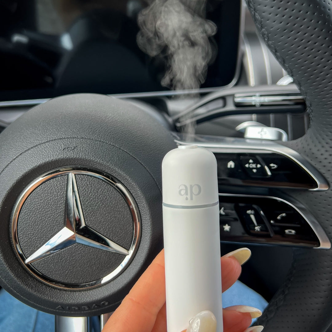 Difuzér do auta eDrive White + vůně do auta 6 ks